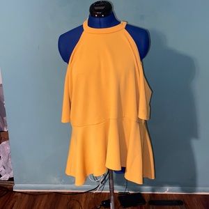 Size 3X Yellow top